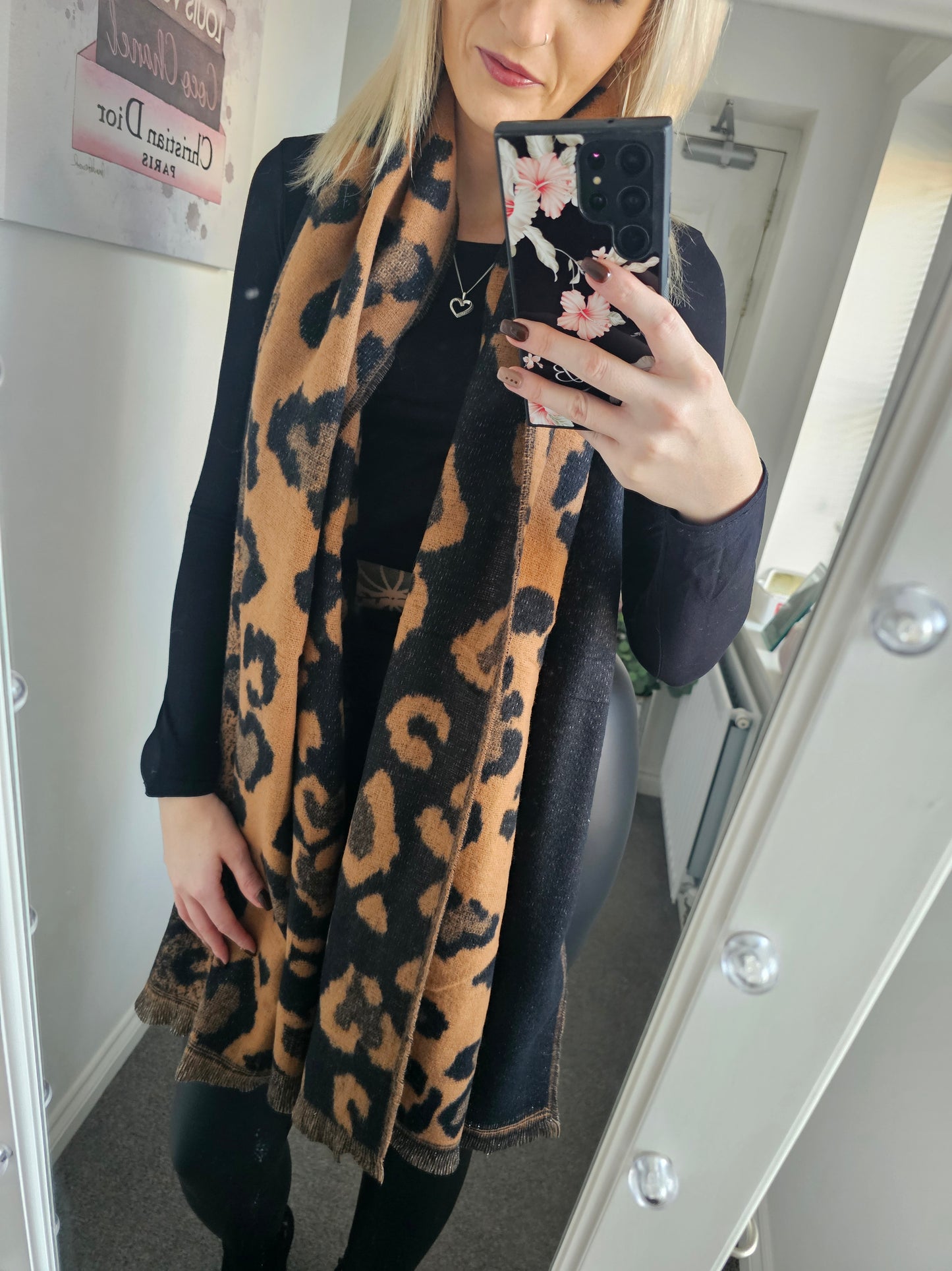 Leopard Heart Winter Scarf - Camel