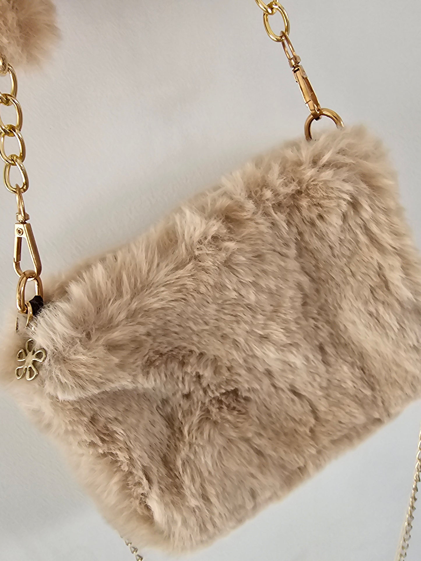 BAG00106 Faux Fur Chain Handle Handbag